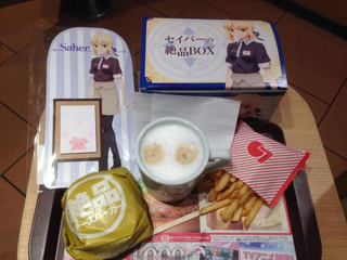 Illustration for article titled Tokyo Hamburger Restaurant Covered in AnimeÂ